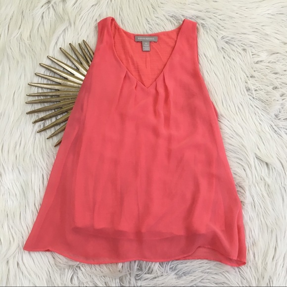 Banana Republic Tops - 🧡SOLD🧡Banana Republic Coral V-Neck Tank Top